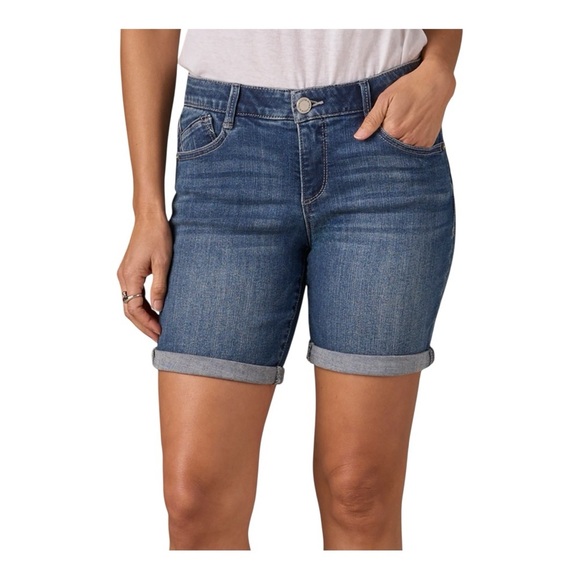WIT AND WISDOM MID-RISE WHISKERED 7-INCH INSEAM SHORTS if cuffed Size 8 EUC - Picture 1 of 10